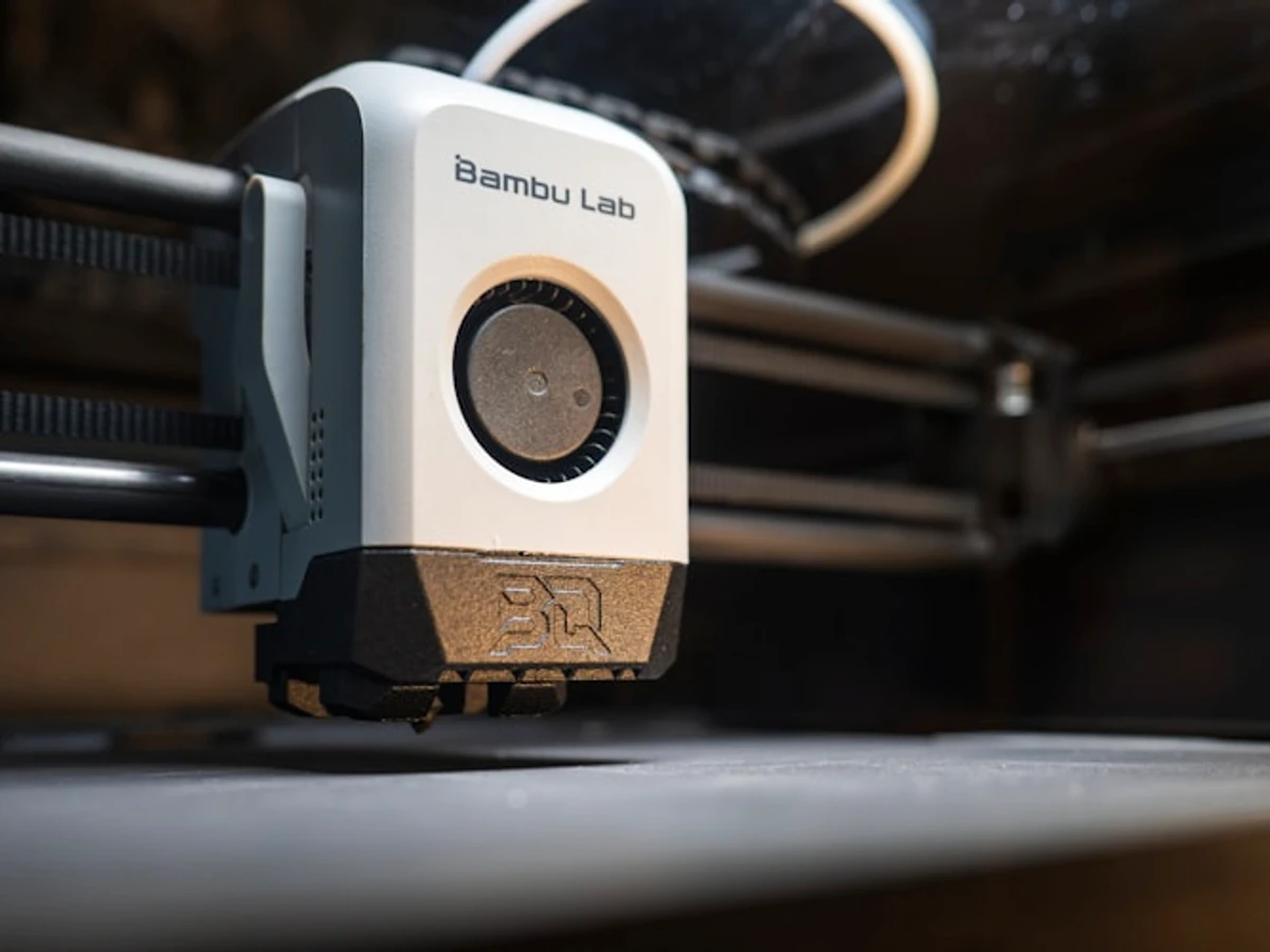 Impressora Bambu Lab A1 — tecnologia de impressão 3D de alta precisão